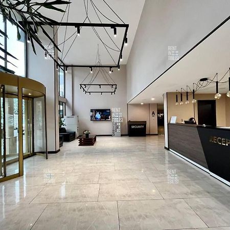 Orbi Plaza Tamara Aparthotel Batumi Exteriör bild
