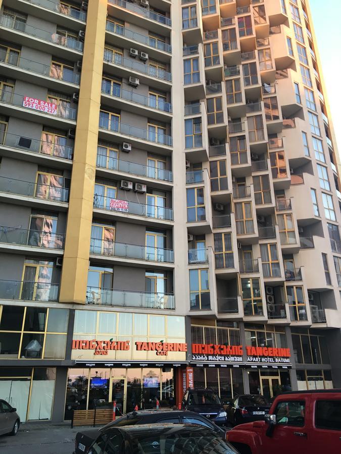 Orbi Plaza Tamara Aparthotel Batumi Exteriör bild