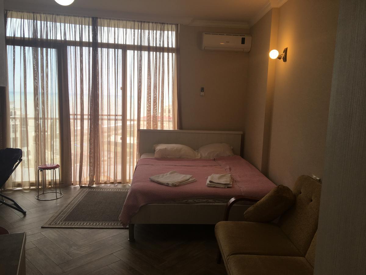 Orbi Plaza Tamara Aparthotel Batumi Exteriör bild