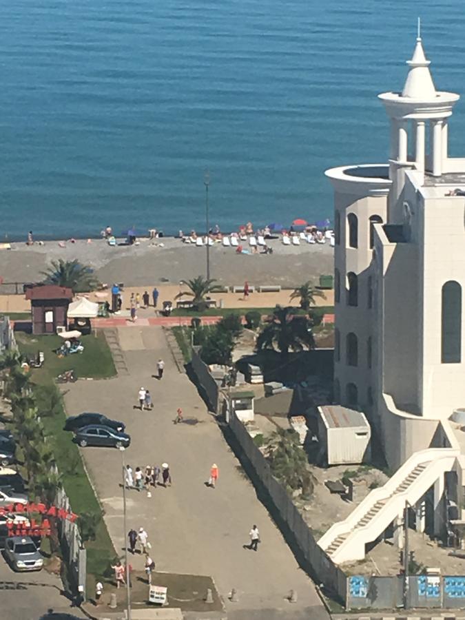 Orbi Plaza Tamara Aparthotel Batumi Exteriör bild